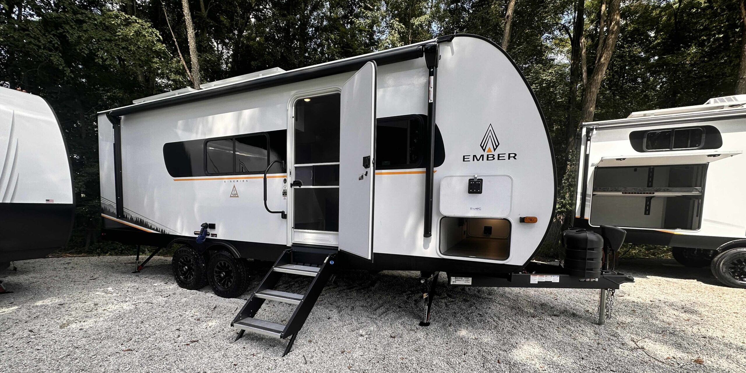 2026 Ember RV E-Series 22MLQ Review