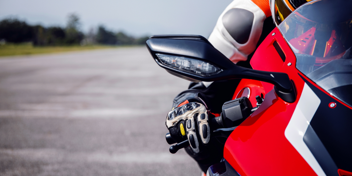 MV Agusta’s Tribute to a Legend: The Superveloce 1000 Ago