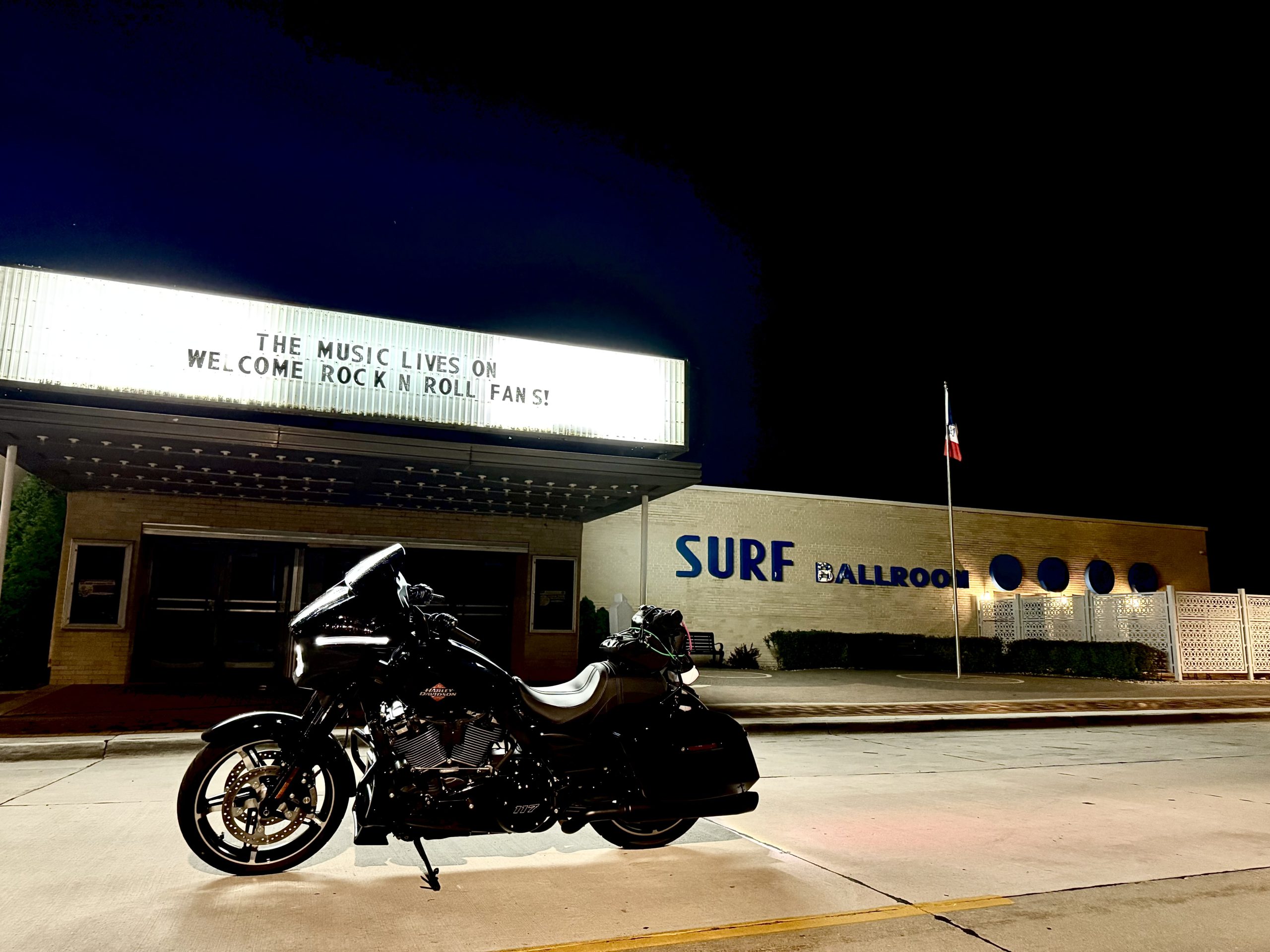 Rock ‘n Roll Road Trip on a Harley-Davidson Street Glide