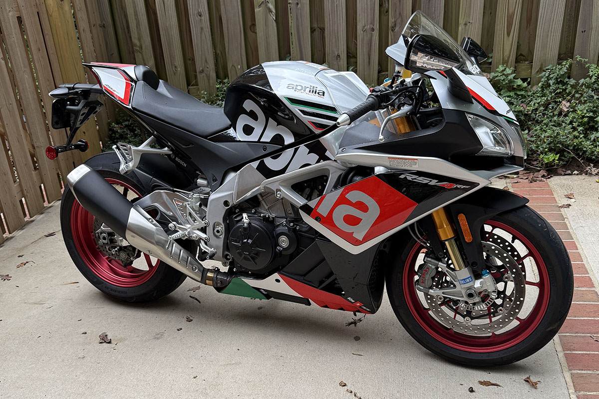 Marketplace Find of the Month: 2016 Aprilia RSV4 RF Factory