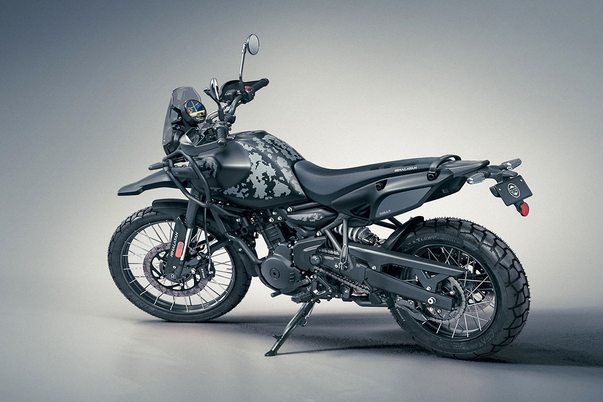 2026 Royal Enfield Himalayan 450 Mana Black Preview