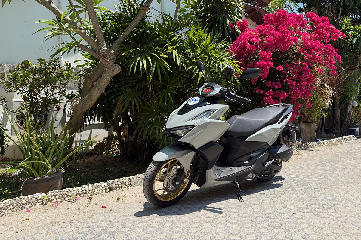 Tips For Renting and Riding a Scooter in Thailand