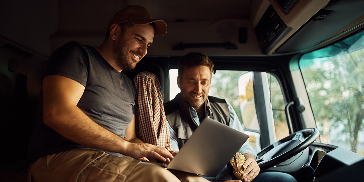 5 Benefits of Online Reviews When Buying Commercial Vehicles