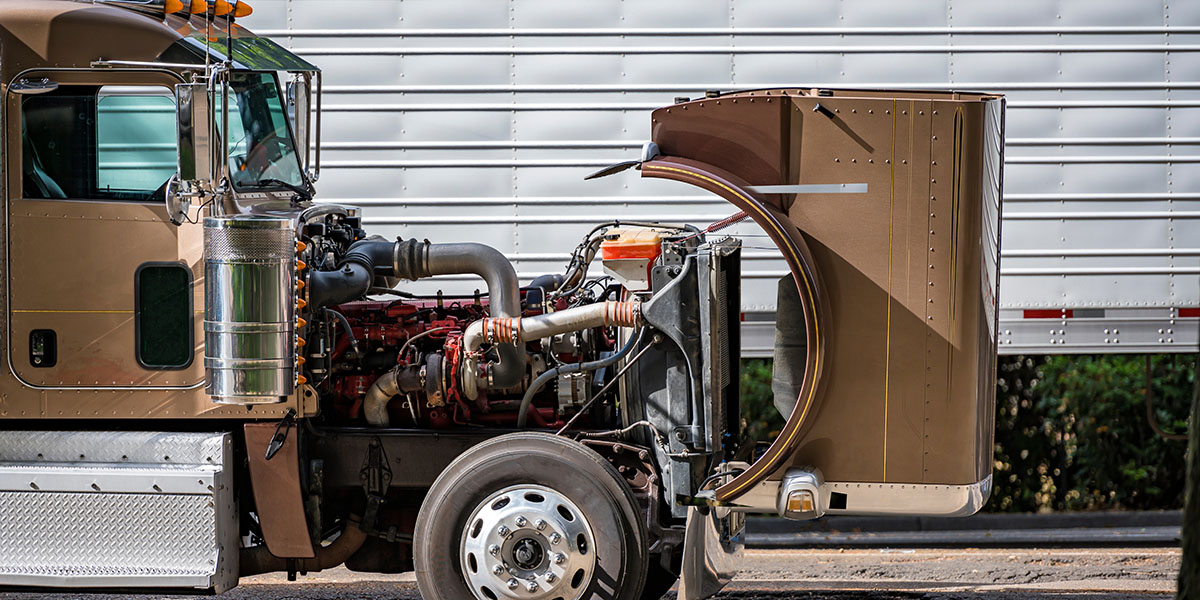 Why Is My Semi-Truck Engine Losing Power?