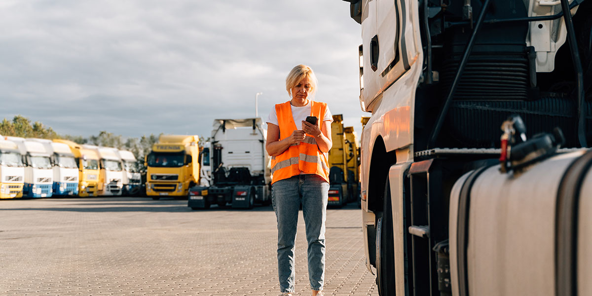 8 Tips for Taking Dazzling Photos of Your For-Sale Work Vehicle