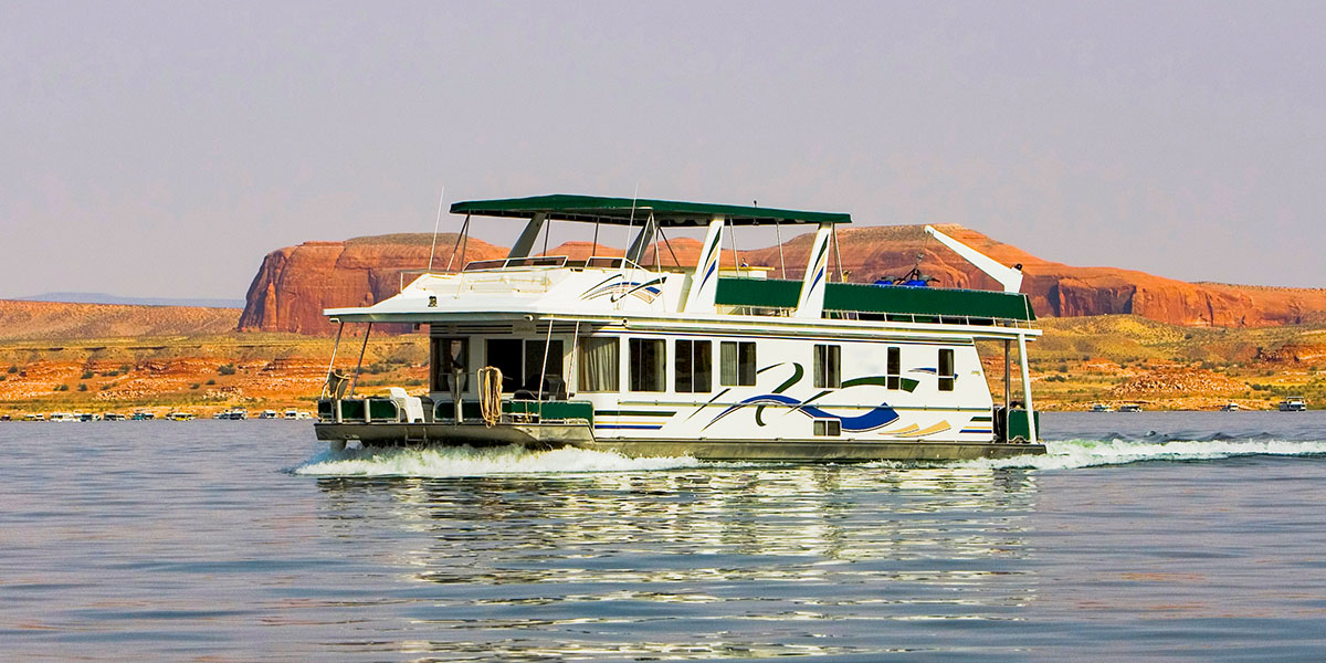 What You Need to Know About Houseboats – Boatmart Blog