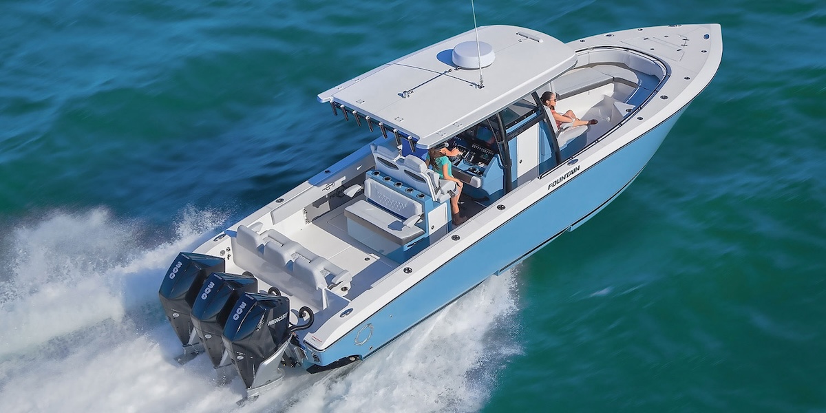 What Are Stepped Hulls? – Boatmart Blog