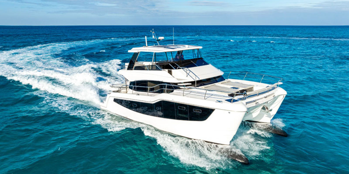 Aquila 50 Yacht Review