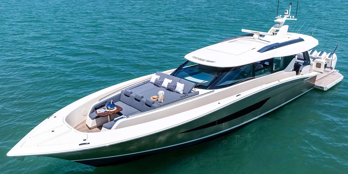 6 of the Biggest Center Console Boats on the Water
