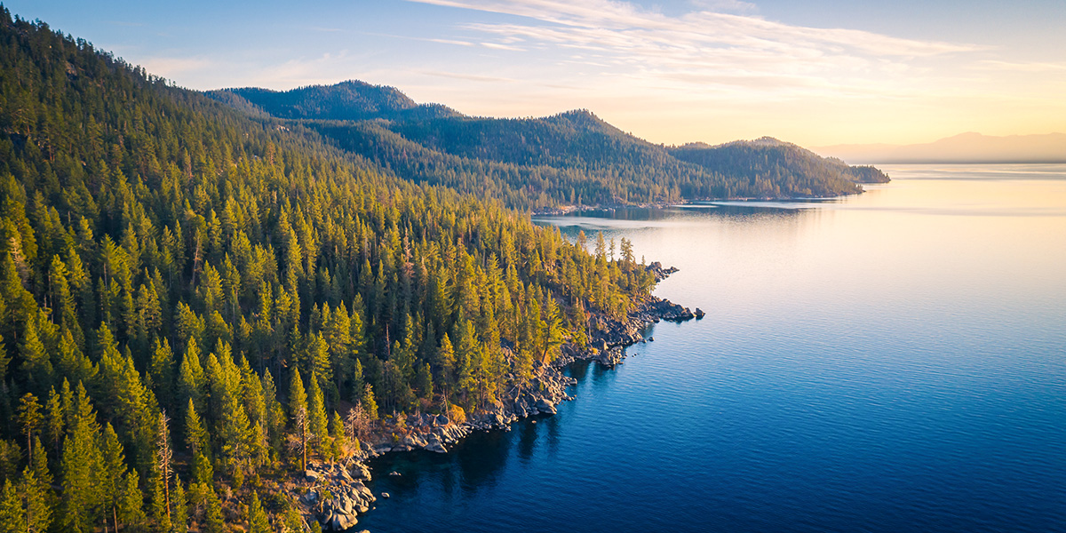 America’s Best Lake Towns 2026: Top Destinations for Boaters