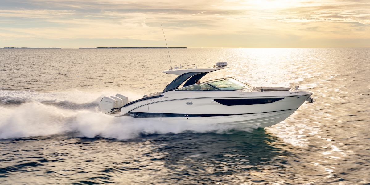Sea Ray SLX 360